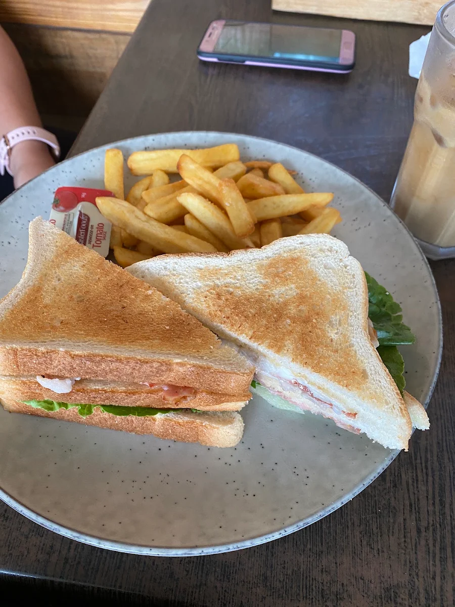 Clubhouse Sandwich, Cafe on South Bay