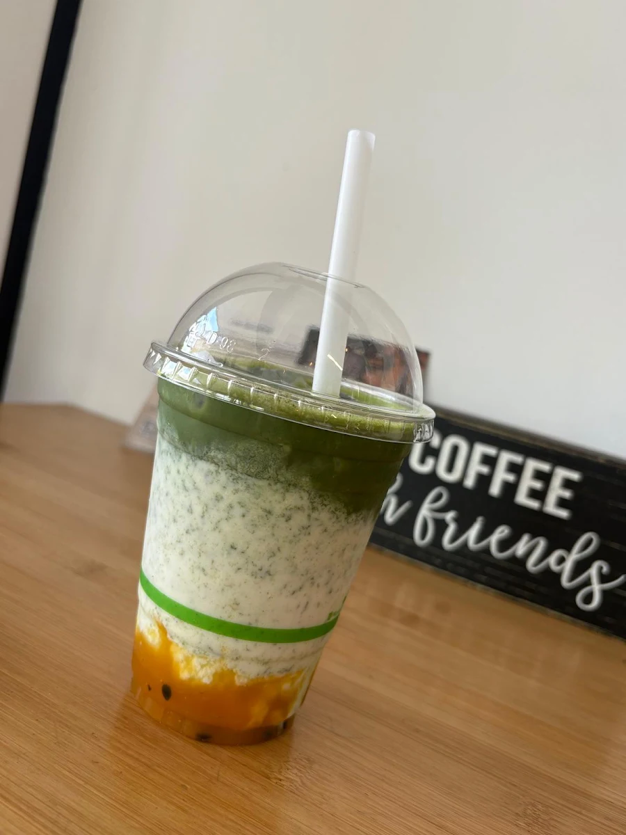 Highlights, Cafe on South Bay