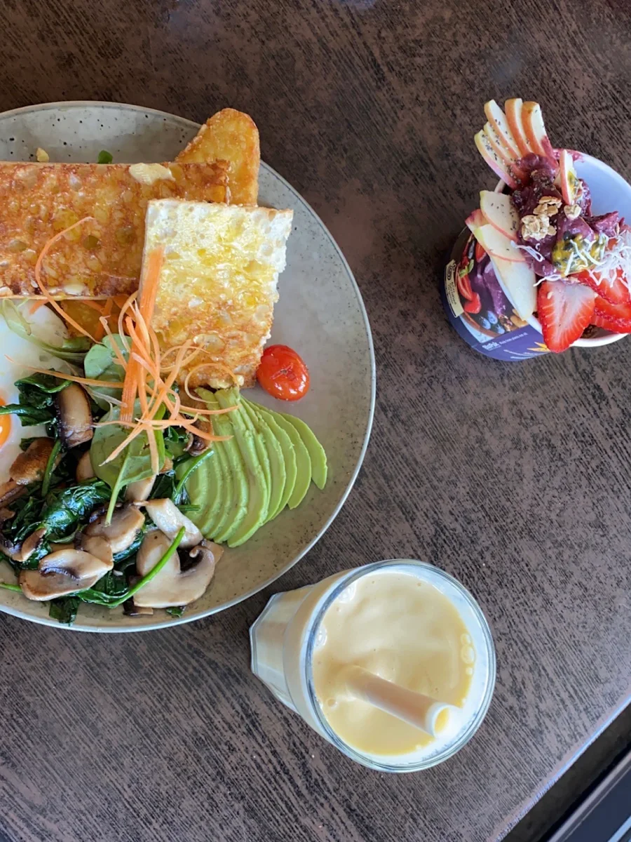 Vegetarian Breakfast V, Cafe on South Bay