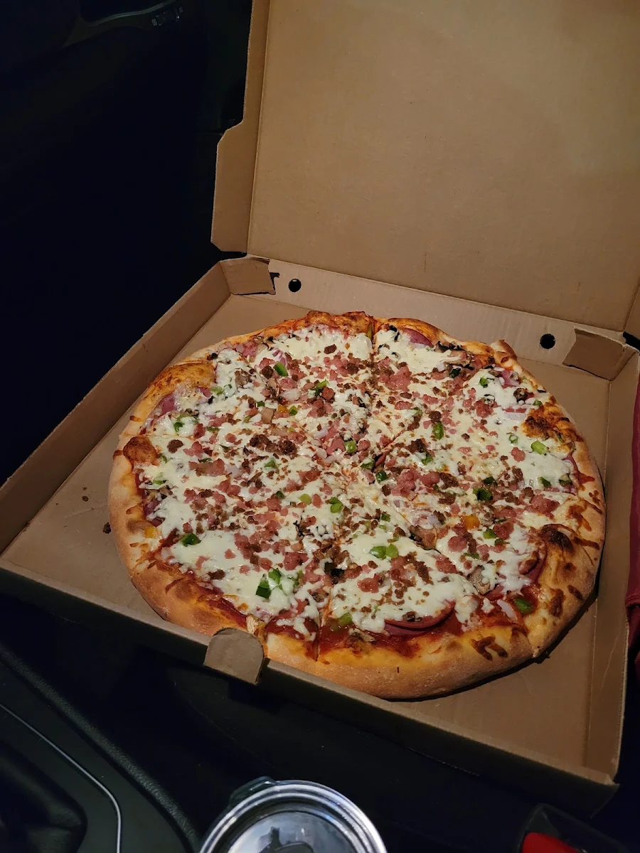 Works Pizza, Recardo's Take-Out