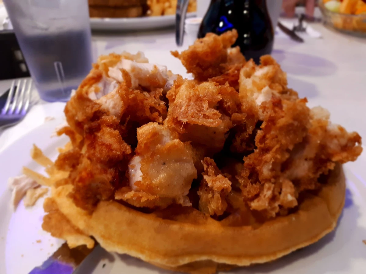 Chicken Tenders and Waffles, Stella’s Diner