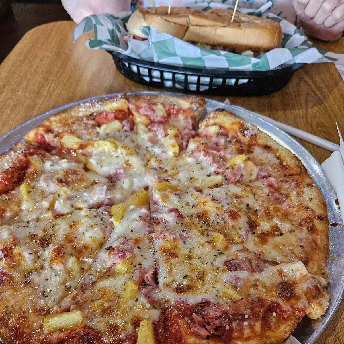 Hawaiian Pizza