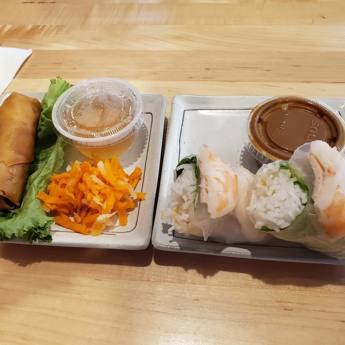 Egg Roll L Spring Roll R