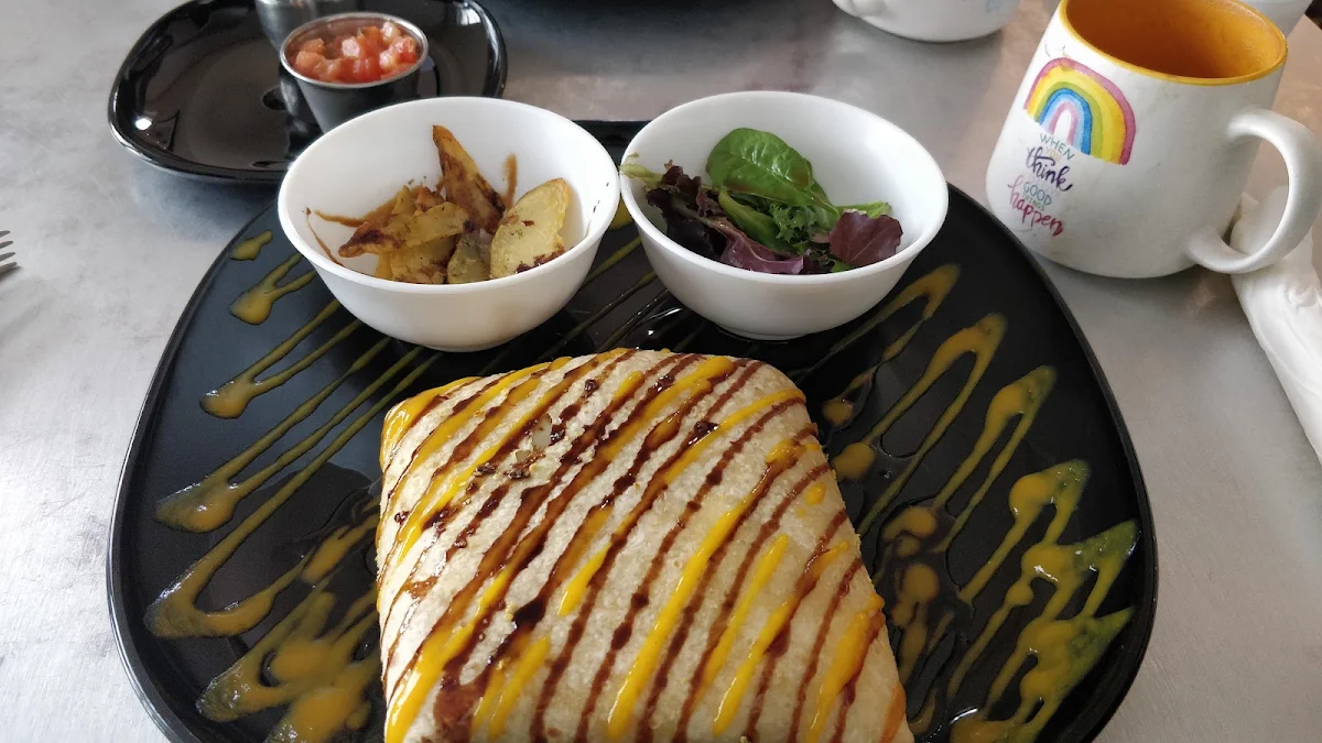 Roti Dhal Puri, Sweet & Sassy (Authentic Caribbean/Fusions Breakfast)
