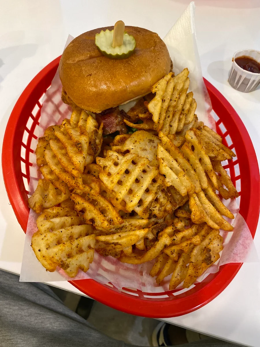 Turbo Chicken Burger Combo with Fried Waffle Fries