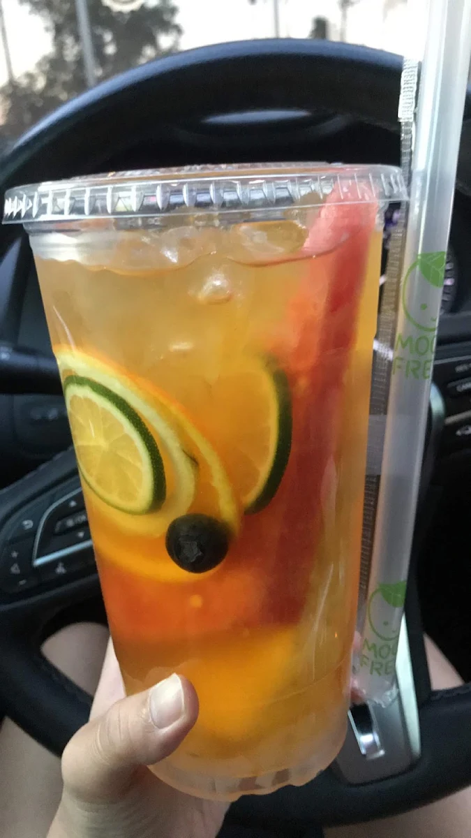 Fruit Tea w Lychee Jelly