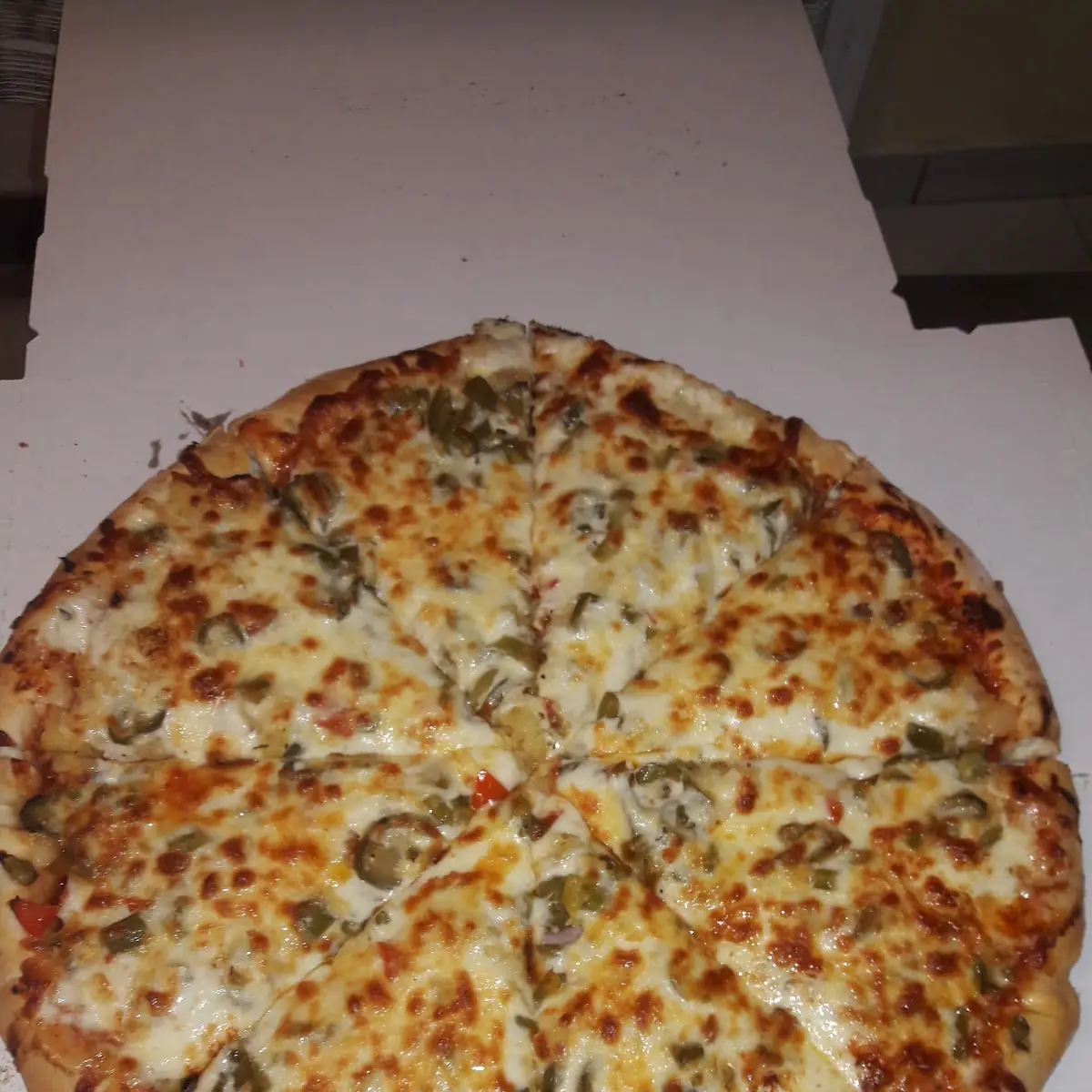 Mini Stuffed Crust Cheese Pizza