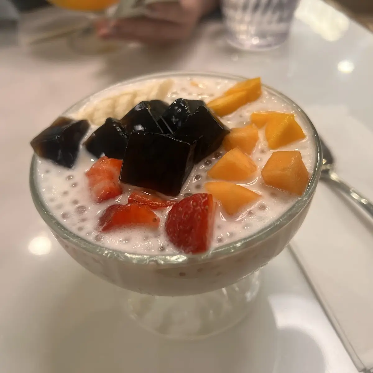 A9 Mixed Fresh Fruit w Sago & Herbal Jelly