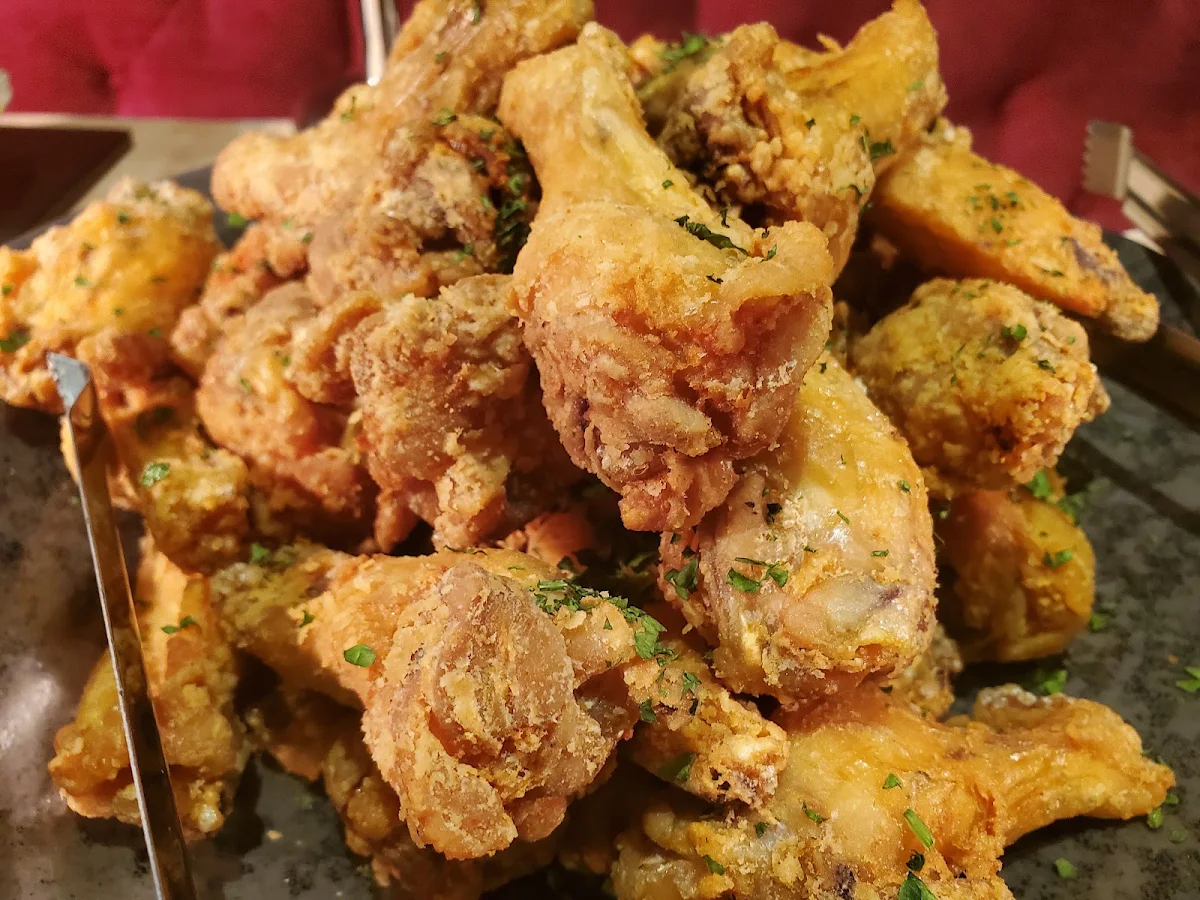 Mary's Chicken Wings
