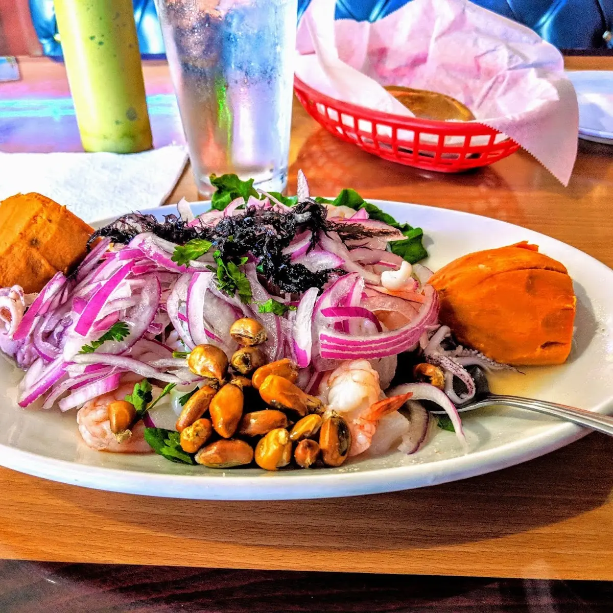 Ceviche Mixto-Pescados Y Mariscos