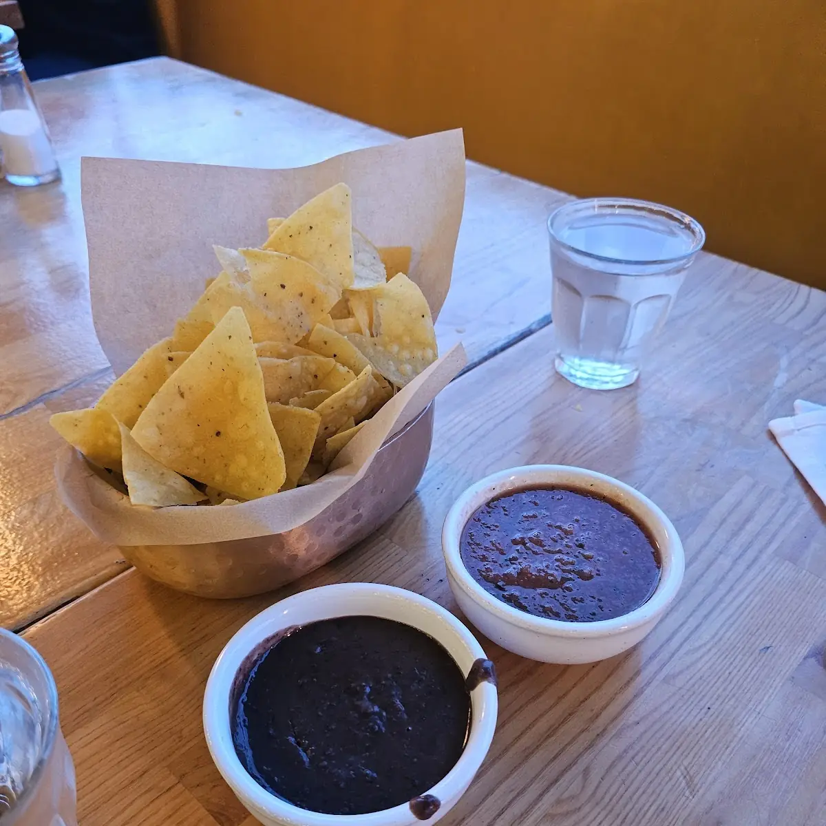 Chips & Table Salsa