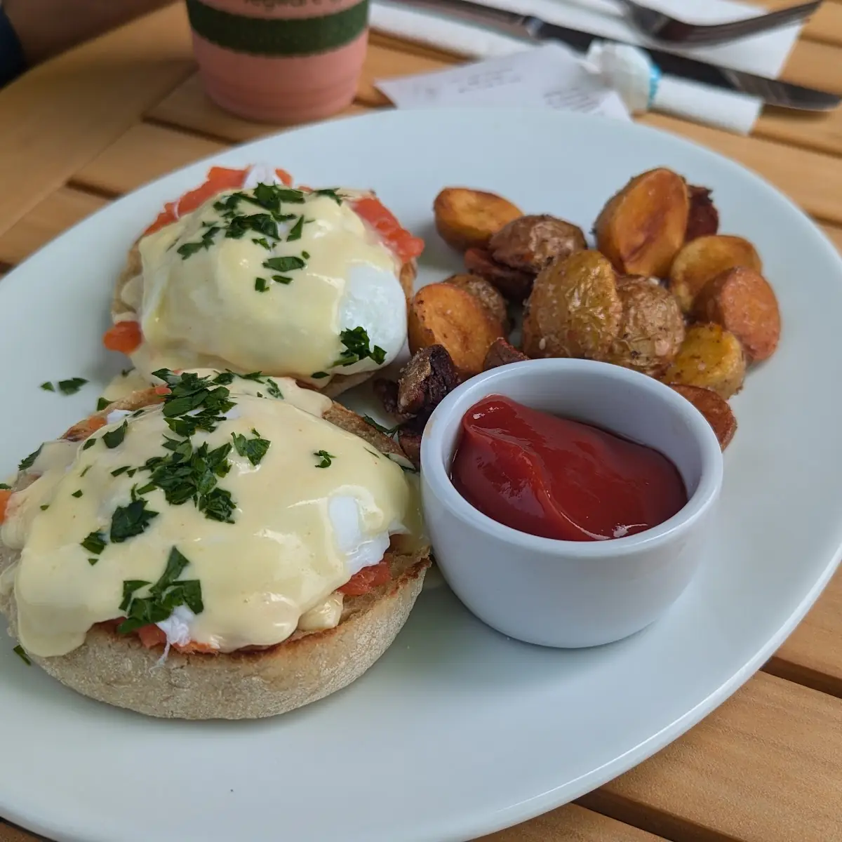 Smoked Salmon Benedict
