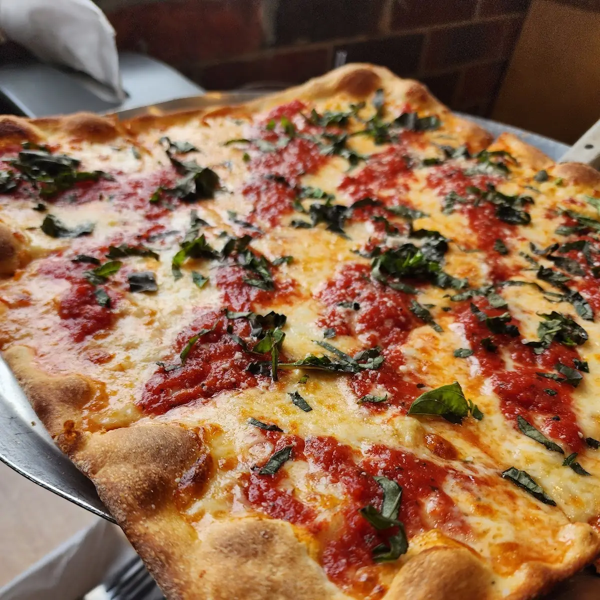 Grandma's Pan Pizza