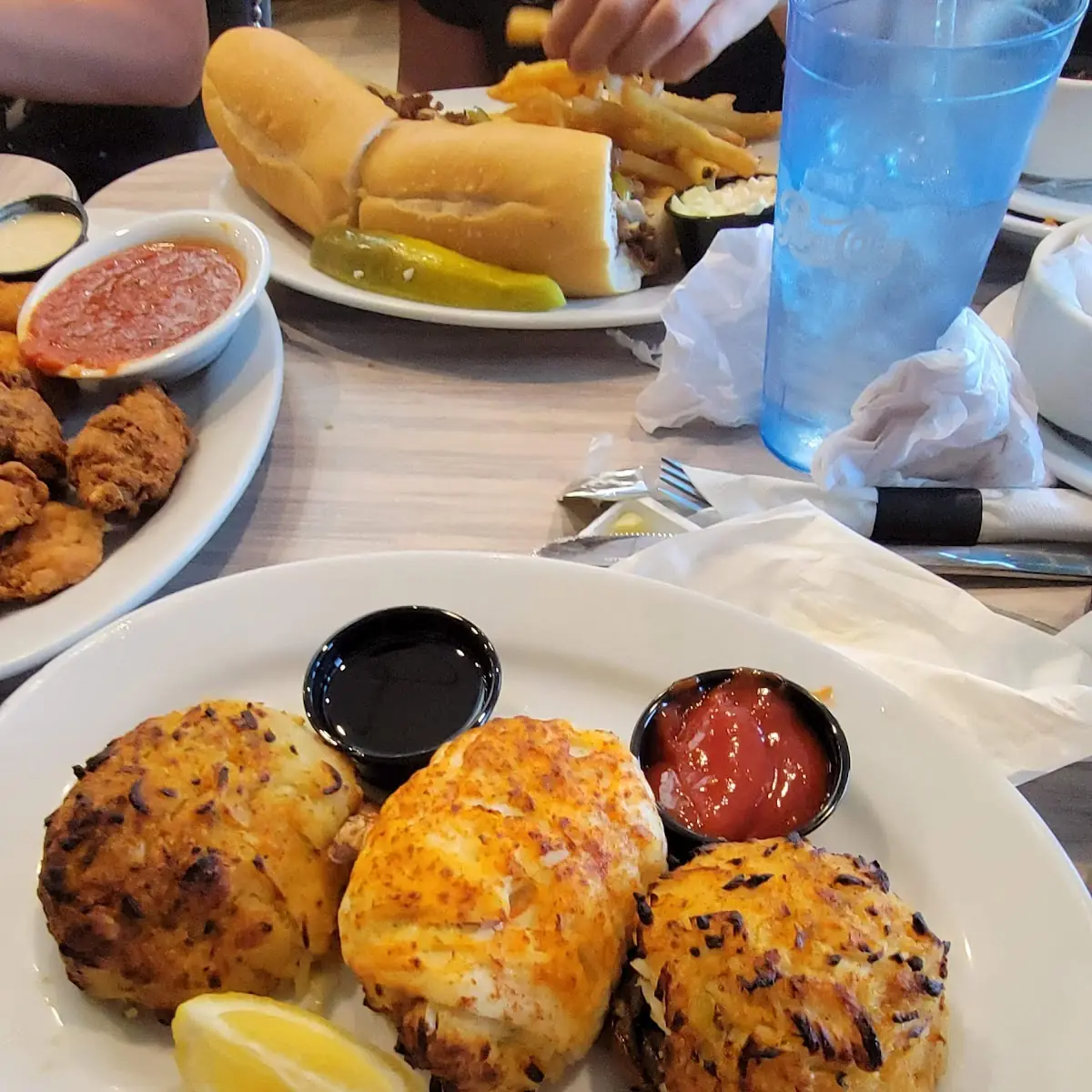 Sister Broiled Seafood Combo