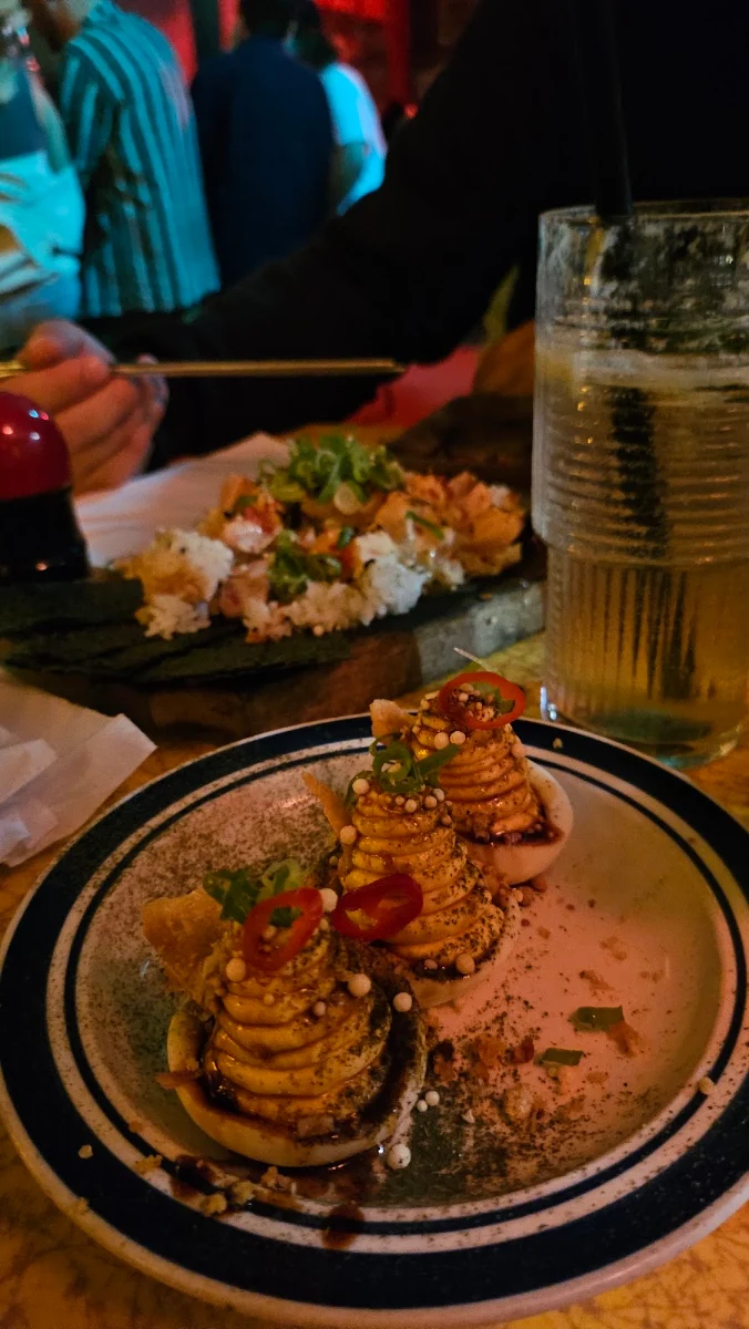 Moto Eggs, Hanmoto