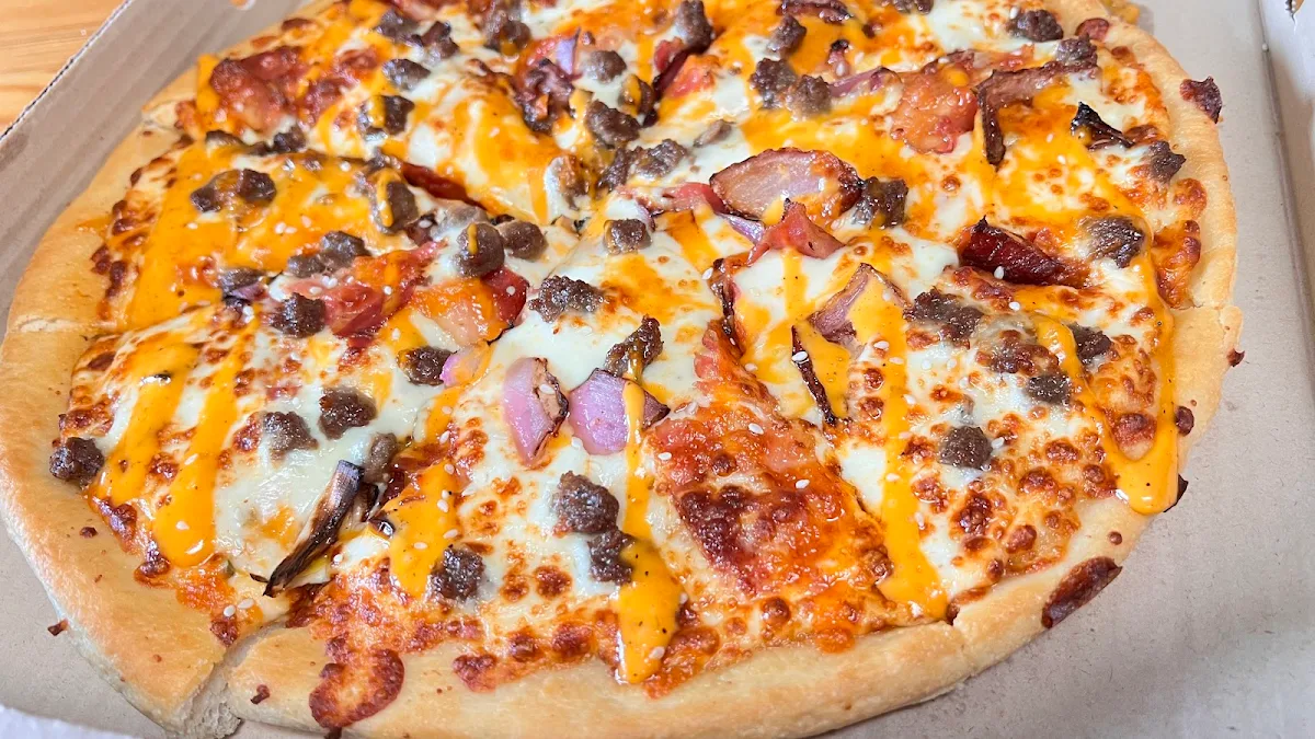 6"  Personal Cheeseburger Pizza