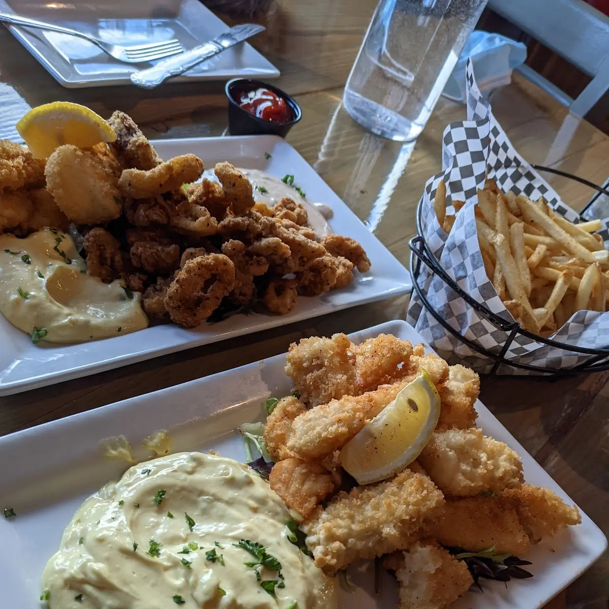 Seafood Sampler & Fish & Chips