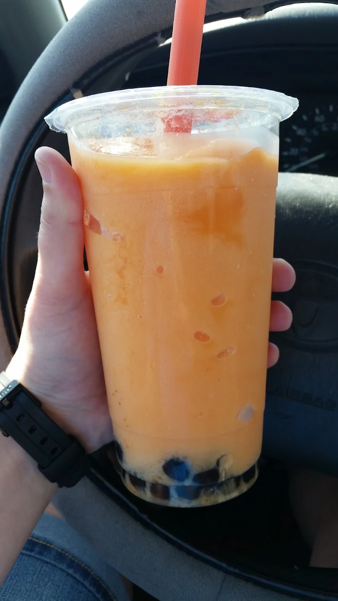 Papaya Smoothie with Tapioca Pearls