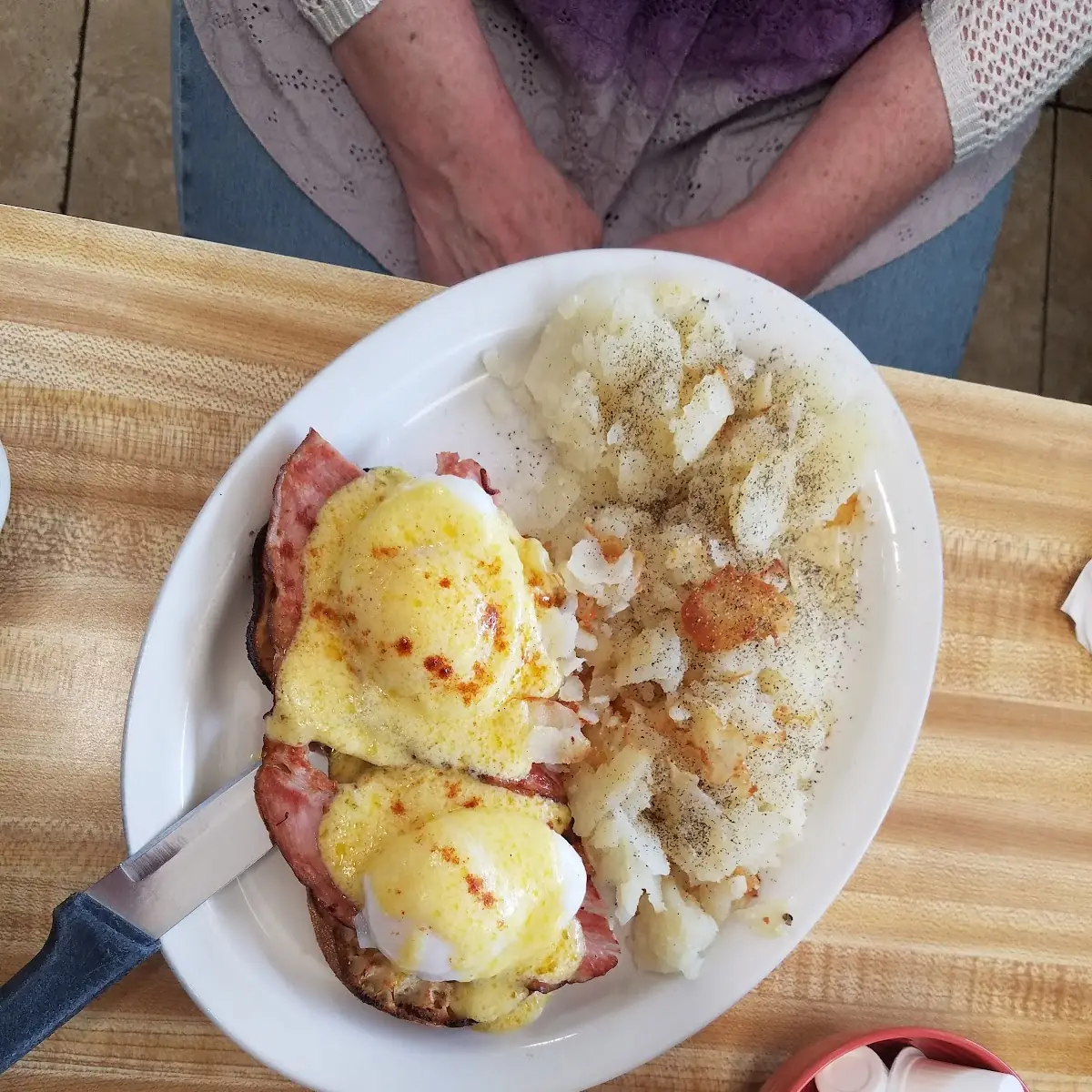 Heartland Eggs Benedict