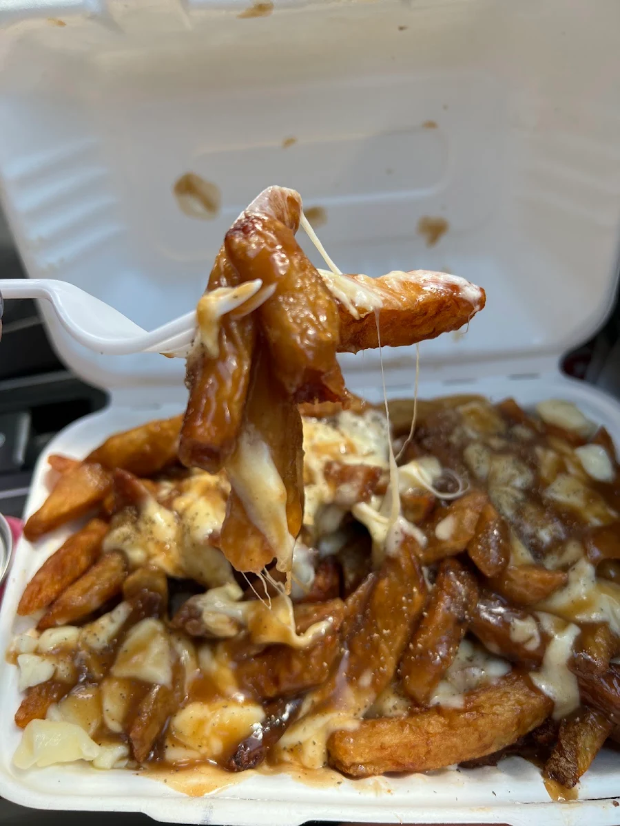 Deep Fried Cheese Curds Poutine