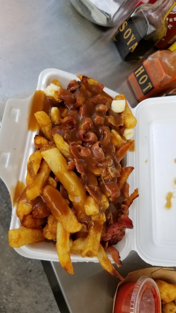 Family Stre Poutine