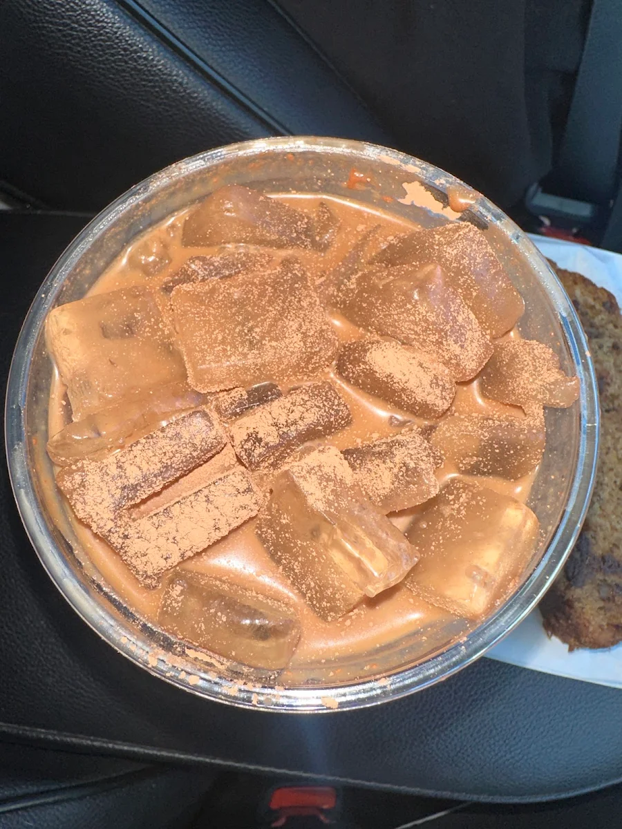 Iced Mocha Latte with Oatmilk