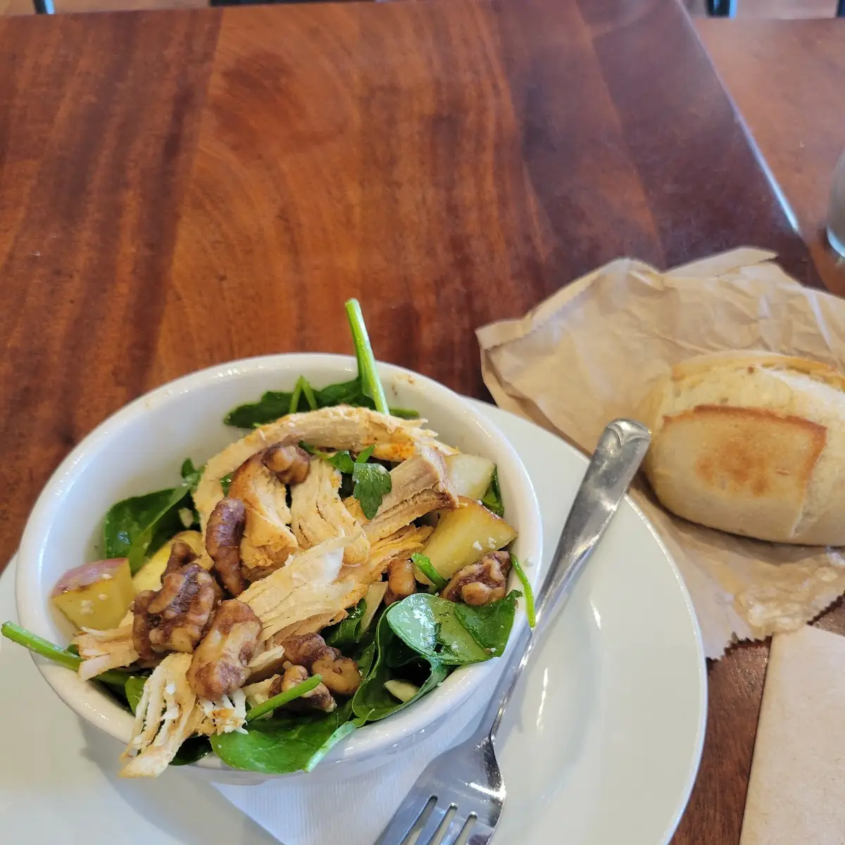 Apple Chicken Spinach Salad