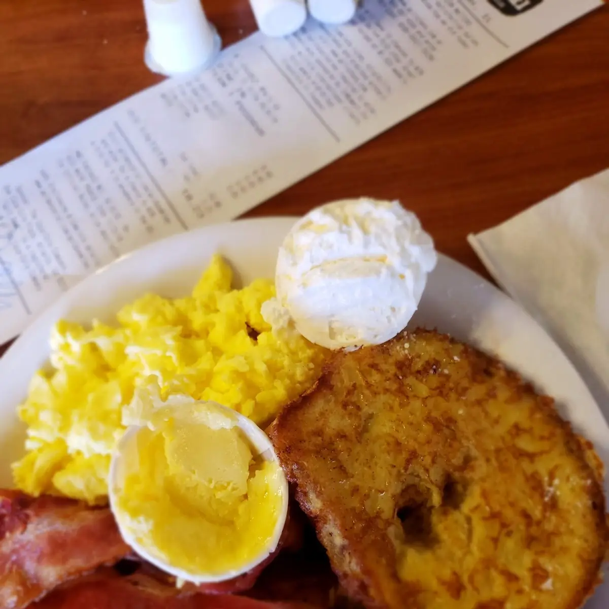 Scrambled Eggs French Toast Bacon