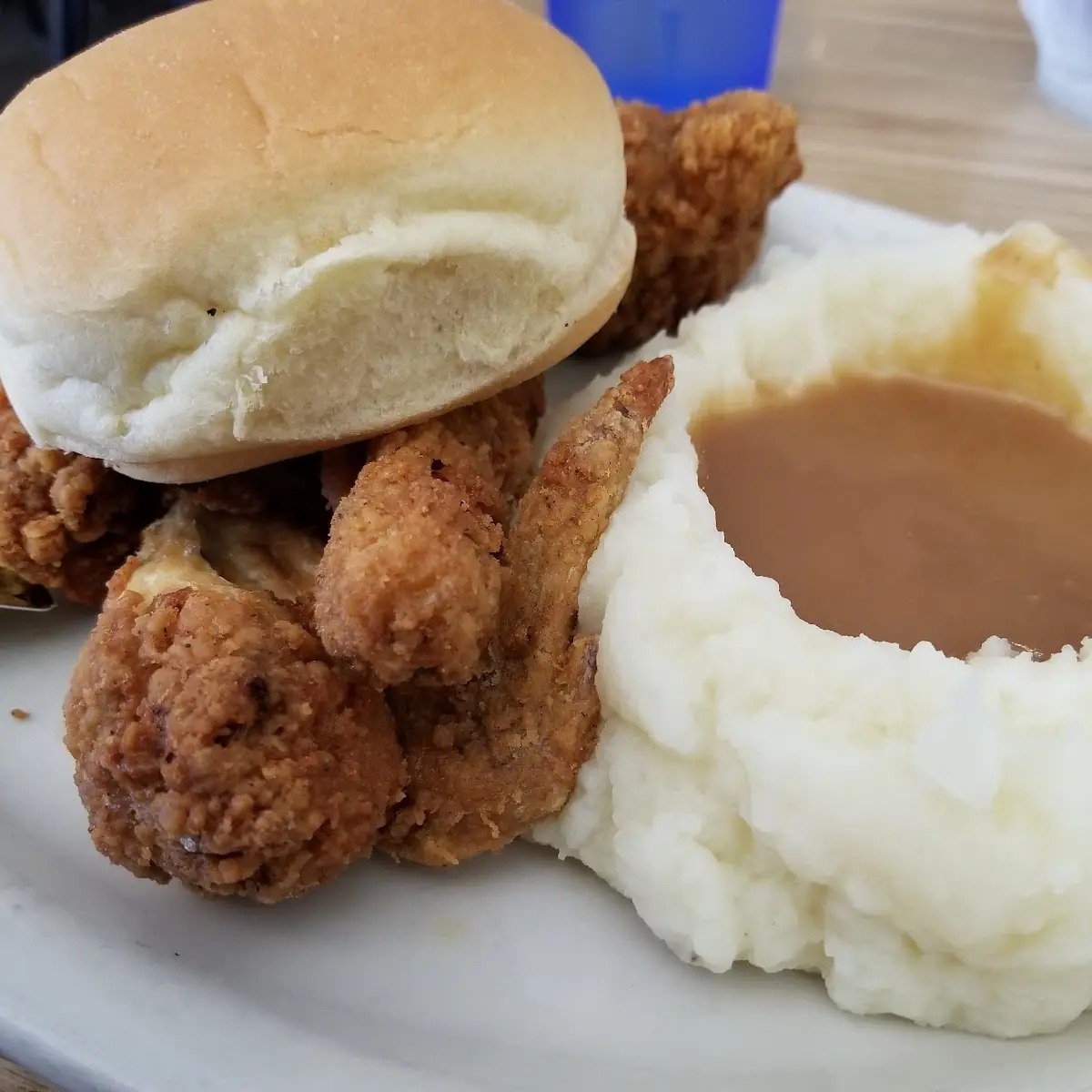 4 Piece Fried Chicken Dinner Roll with Butter
