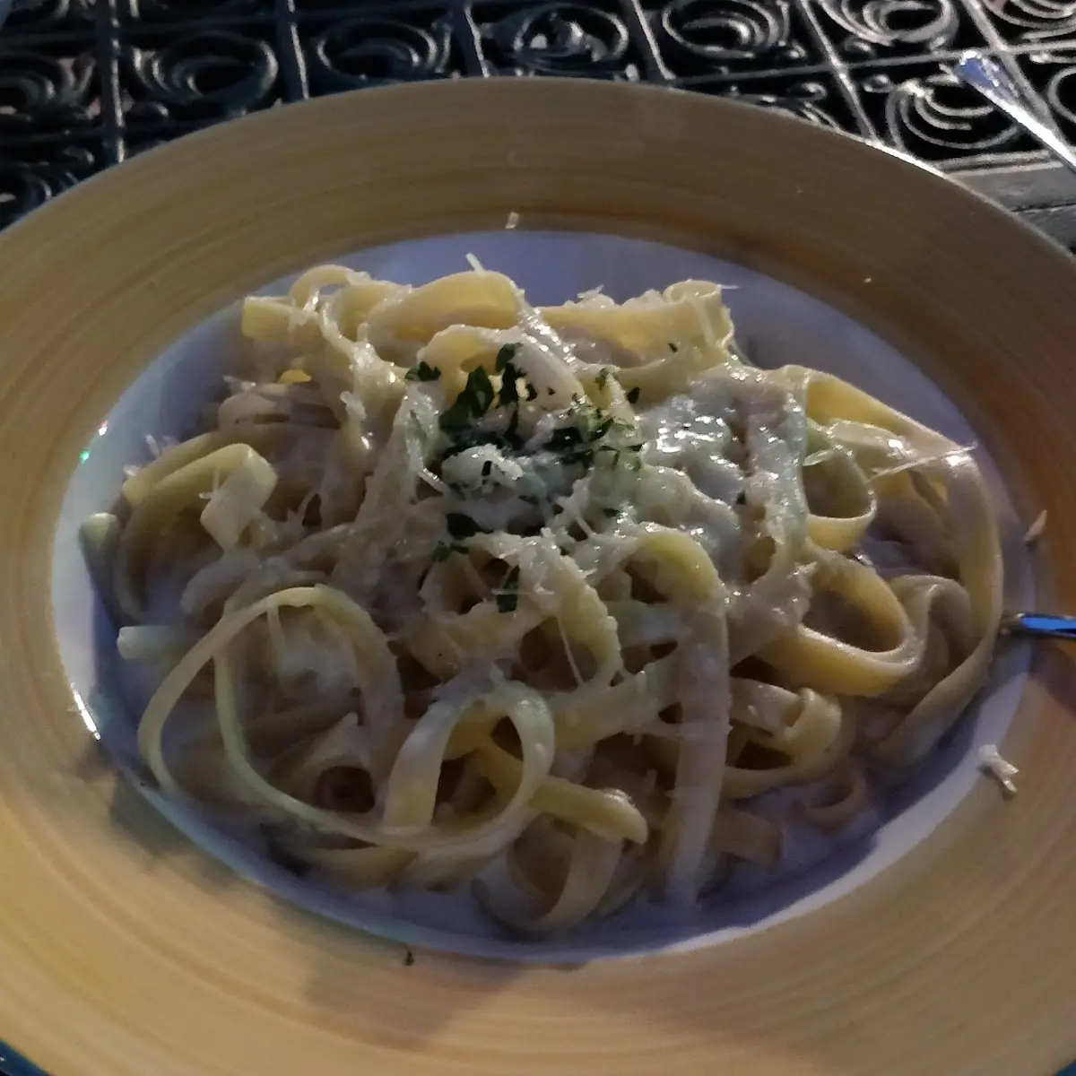 Fettuccine Alfredo
