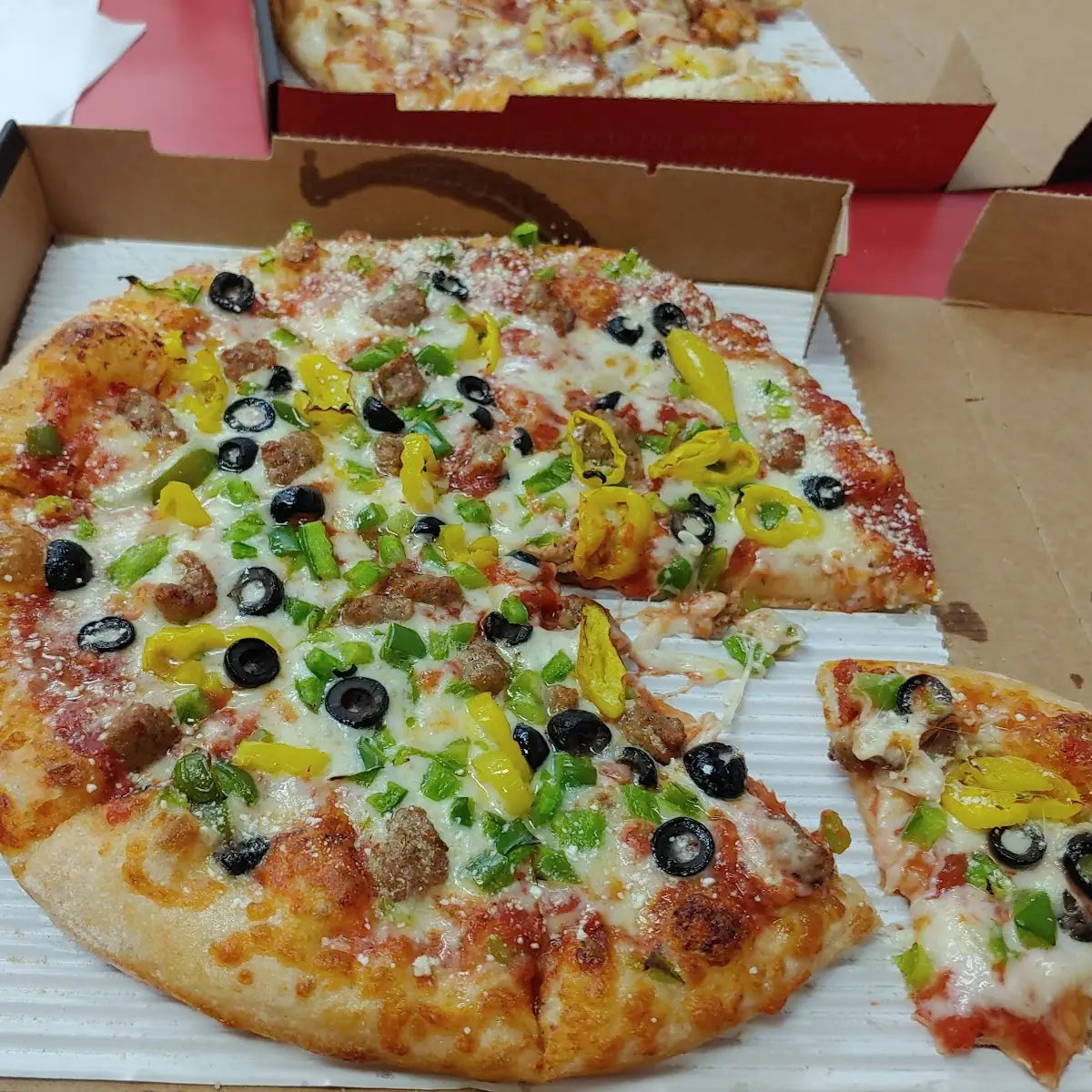 Eugene Supreme Pizza