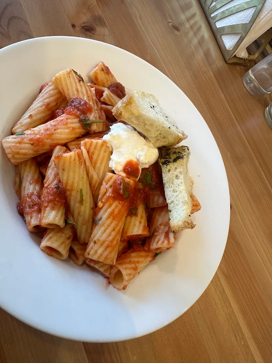 Arrabbiata Rigatoni, Napoli Pasta Studio