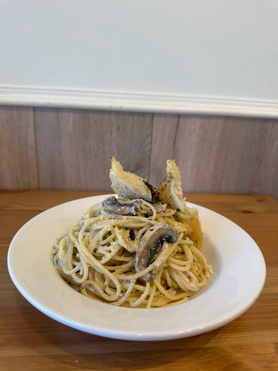 Truffle Spaghetti, Napoli Pasta Studio