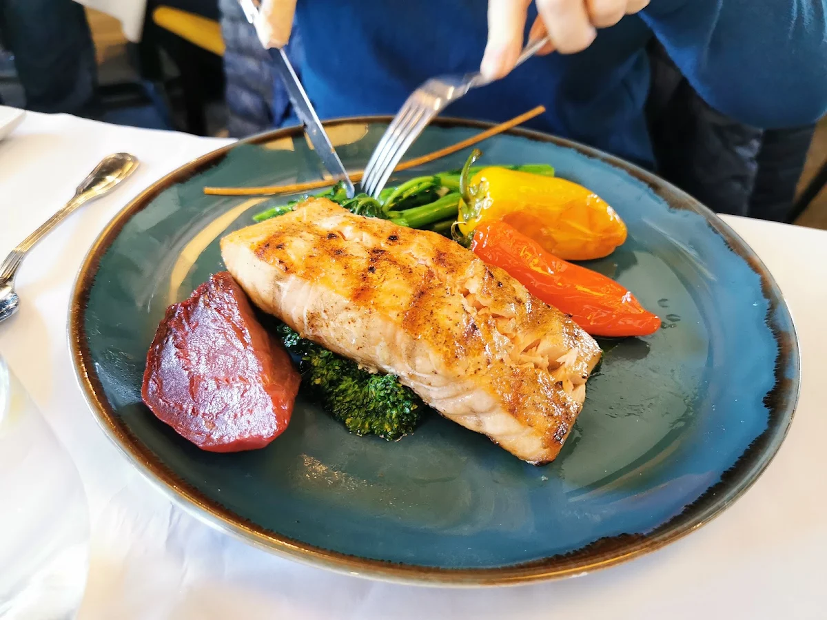 Salmon, Bravi