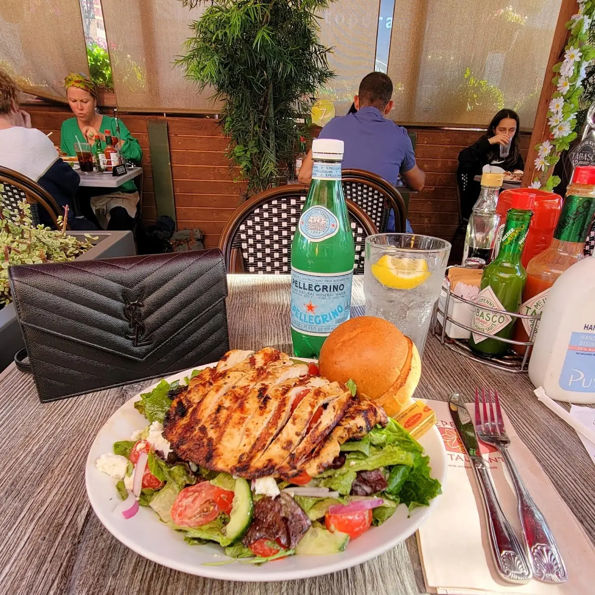 Greek Salad with Grilled Chicken
