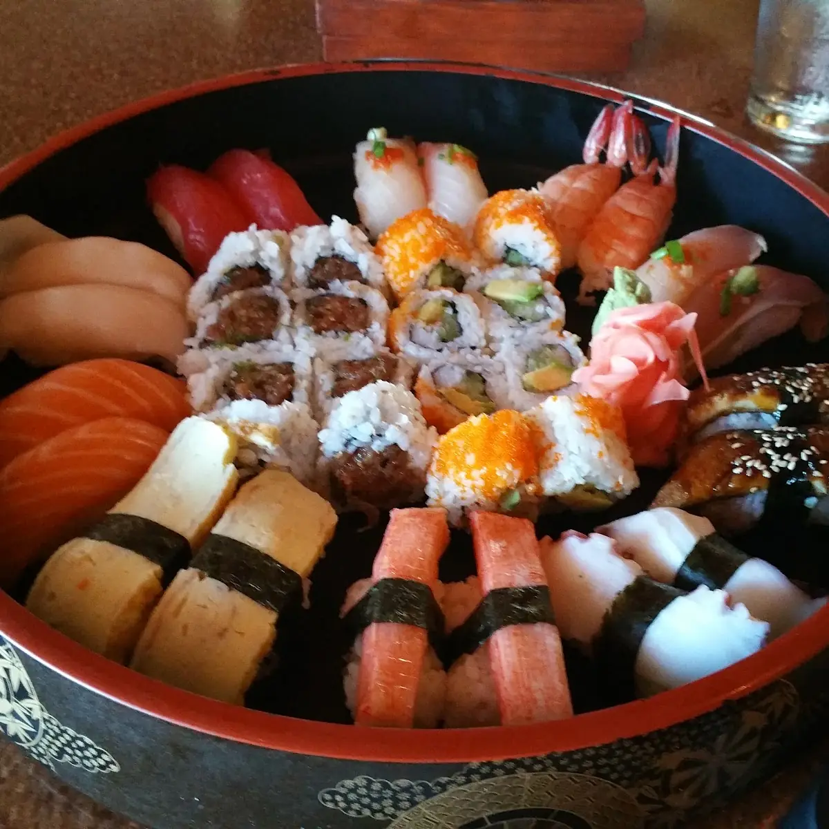 Sushi & Sashimi Bento