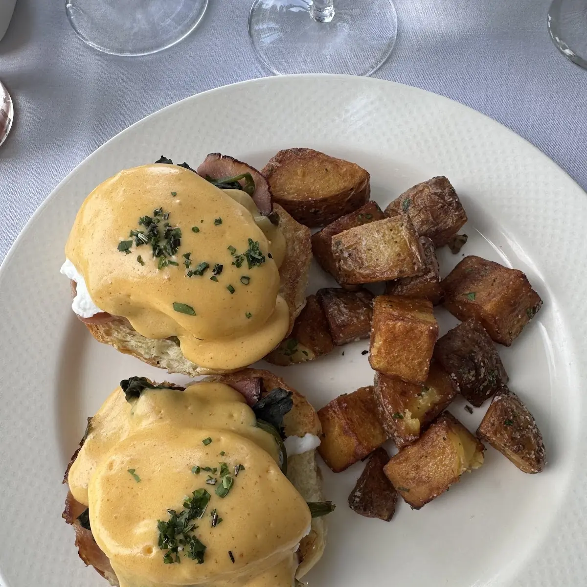 Eggs Benedict