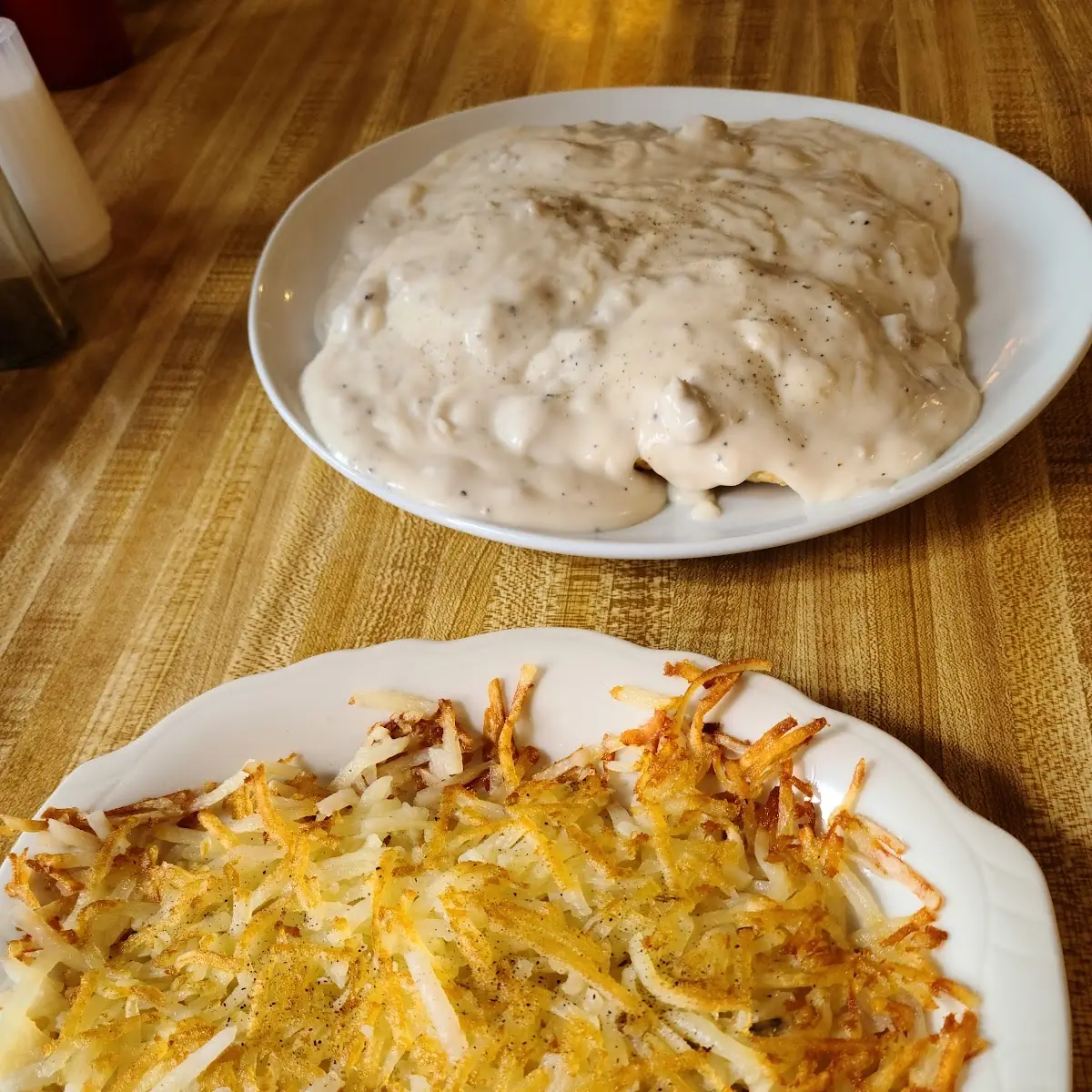 Biscuits and Gravy with Hash Browns