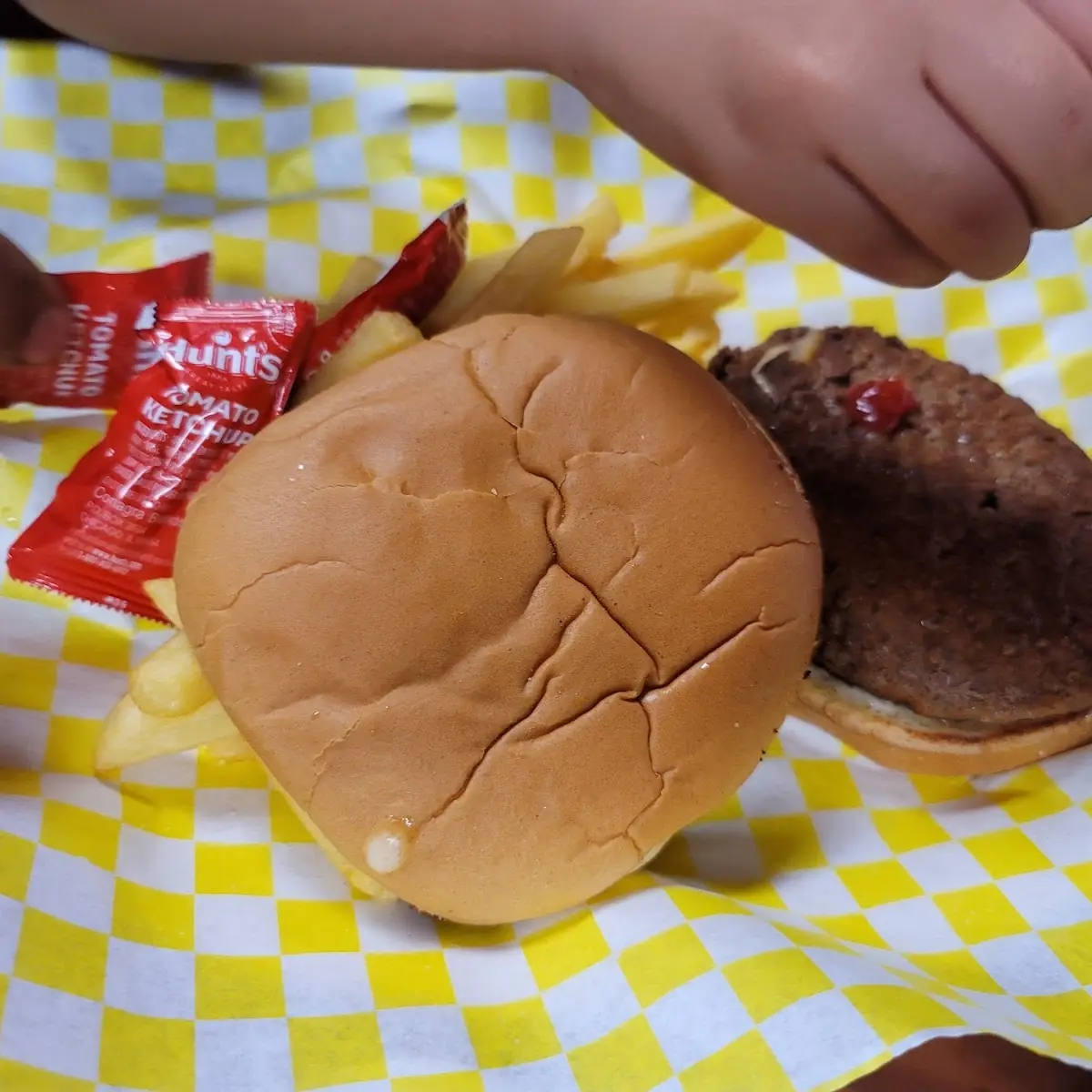 Kids Cheeseburger