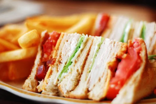 Highlights, Restaurant Bravo Pizzeria