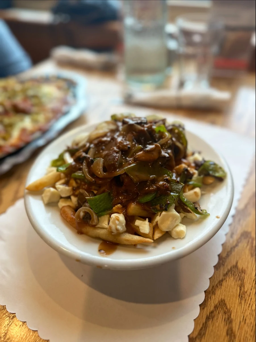 Highlights, Restaurant Bravo Pizzeria