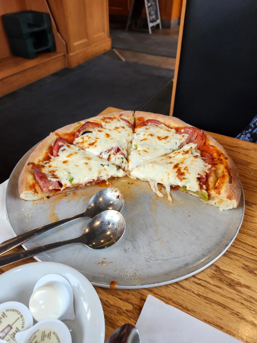 Pizza Toute Garnie Mini 8