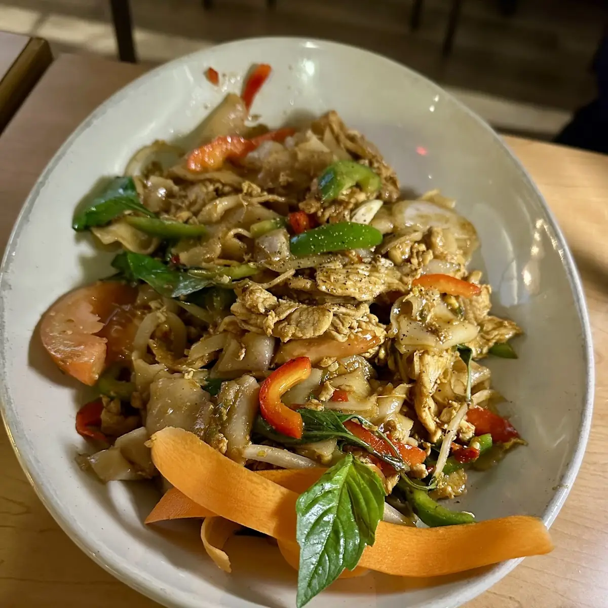 Stir-Fried Noodles with Vegetables and Meat