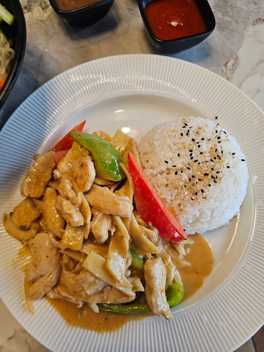 Poulet Sauté, Restaurant Ozen