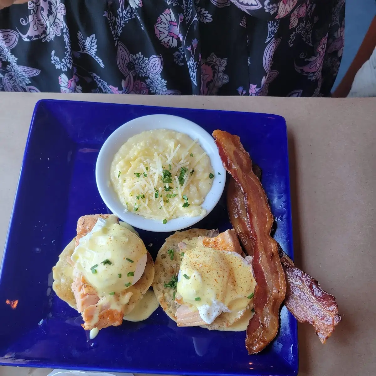 Salmon Benedict