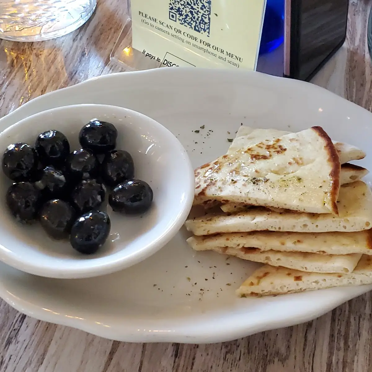 Pita Bread with Olives