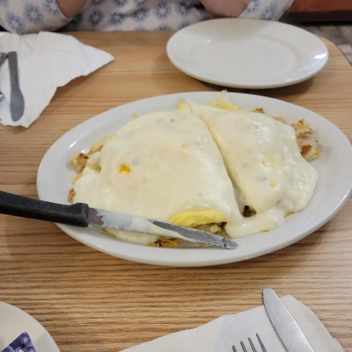Biscuits & Gravy Omelette