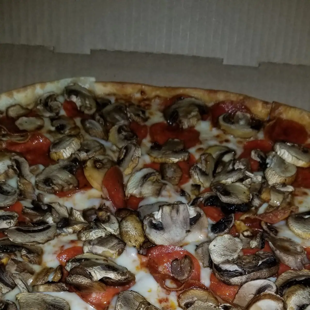 Mushroom Thin Crust Pizza