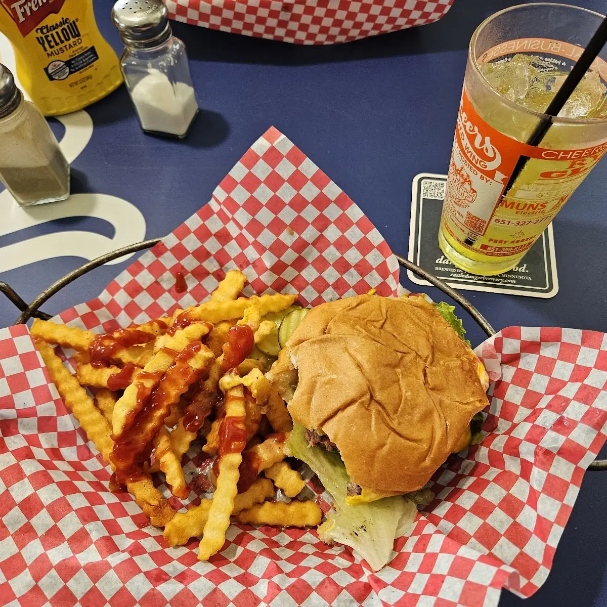 Cheeseburger Deluxe