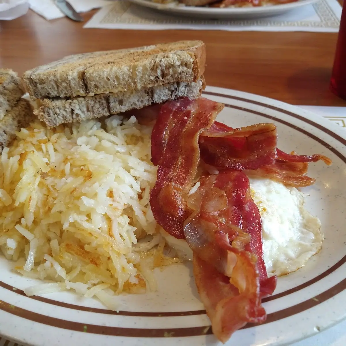 2 Eggs Hash Browns